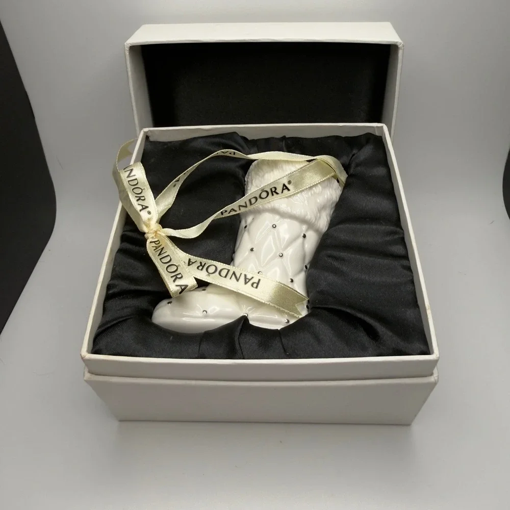 Pandora 2012 limited